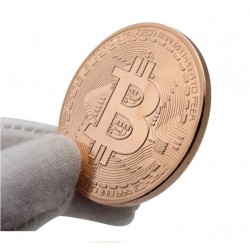 Bitcoin BTL v plastovom puzdre
