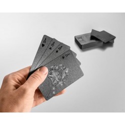 Plastové čierne karty