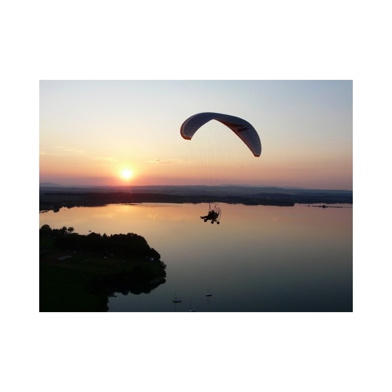 Motorový paragliding Moravskoslezský kraj - 15 minut let + příprava